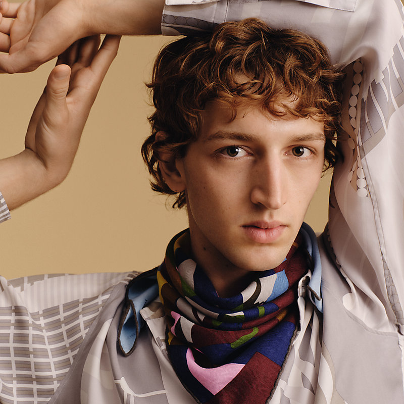 Course Cinetique scarf 65 - Blue | Hermès Canada